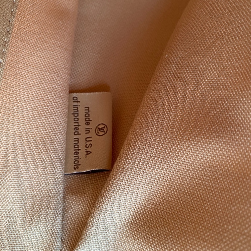 Louis Vuitton Siracusa PM - Picture 3 of 17
